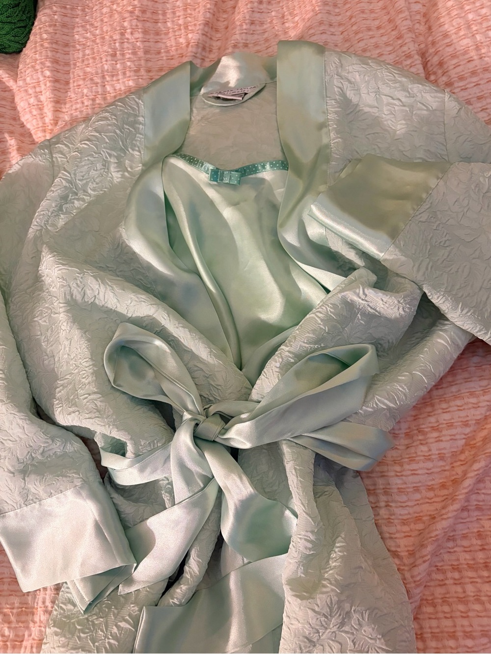 Morgan Taylor Intimates Satin Mint Green Nightgown And Robe Set